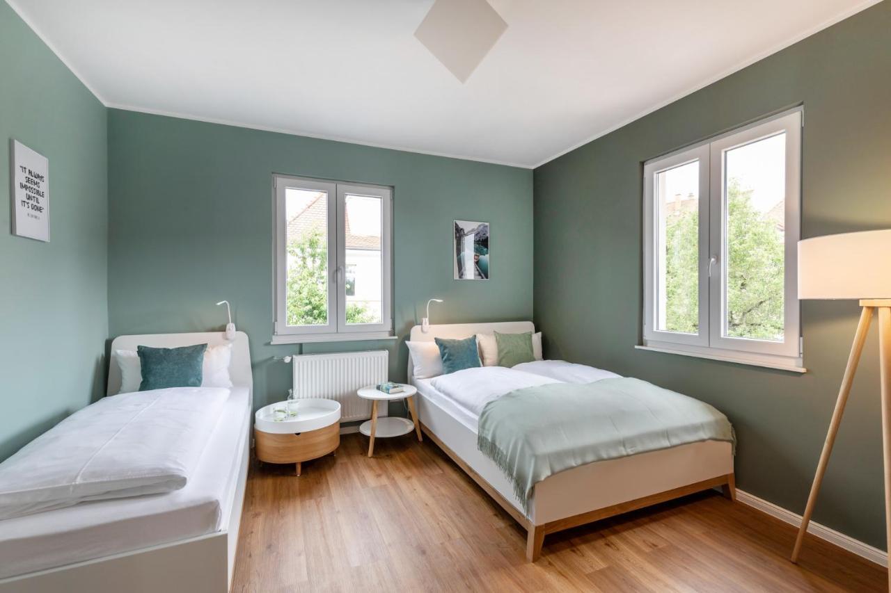 Primera Villa Зинген Екстериор снимка